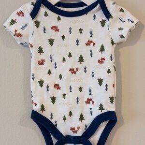 (2) Baby Views Onesie: Fox and Tree Pattern Onesie & Wild About Mommy Fox
